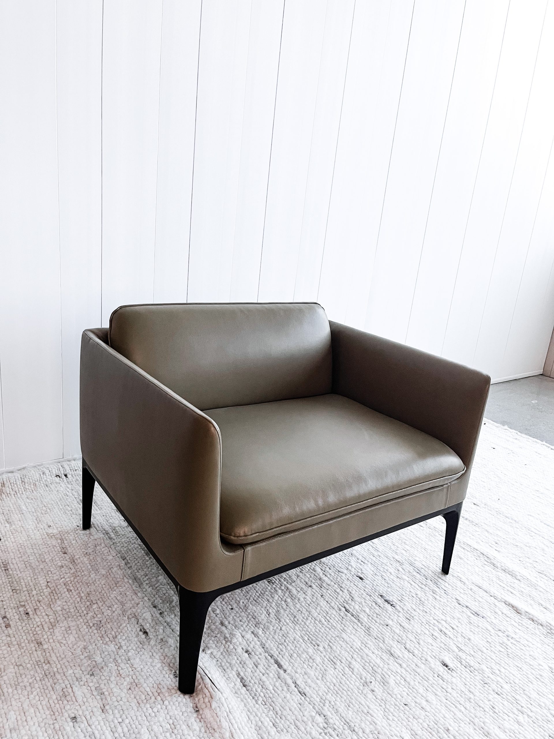 Lounge Chair - Image 2